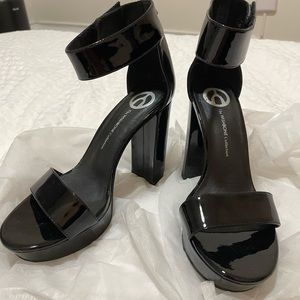 The Wishbone Collection - Brigitte